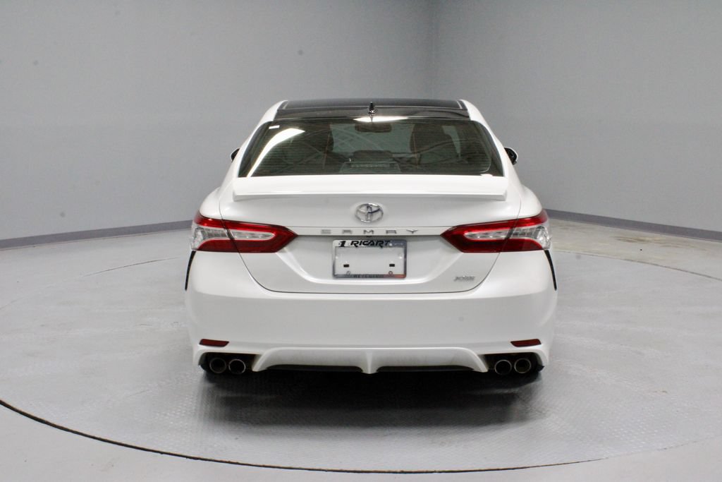 Used 2020 Toyota Camry XSE FWD image 9