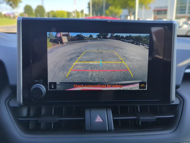 Certified 2025 Toyota RAV4 LE FWD image 22