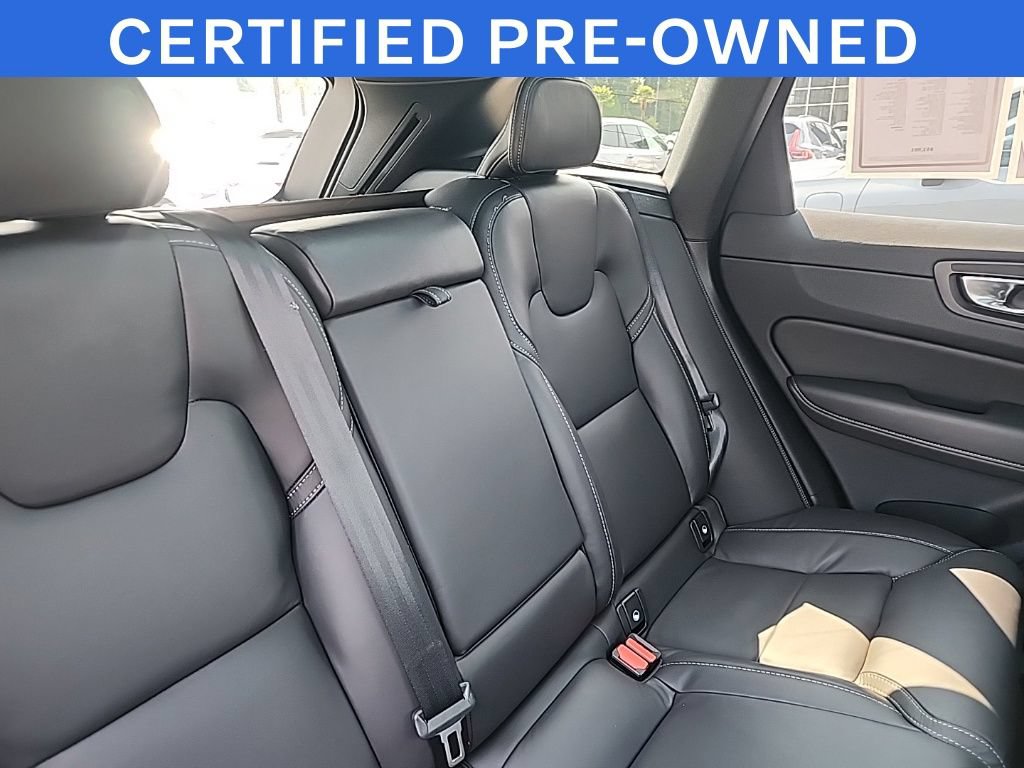 Certified 2024 Volvo XC60 T8 Ultimate w/ Protection Package Premier AWD/4WD image 18