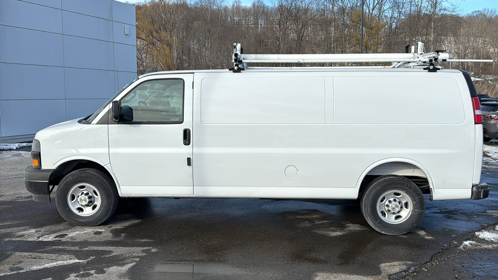 Used 2025 Chevrolet Express 2500 Extended w/ Communications Package RWD image 5