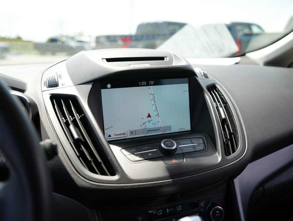 Used 2017 Ford C-MAX SE w/ Equipment Group 201A image 12