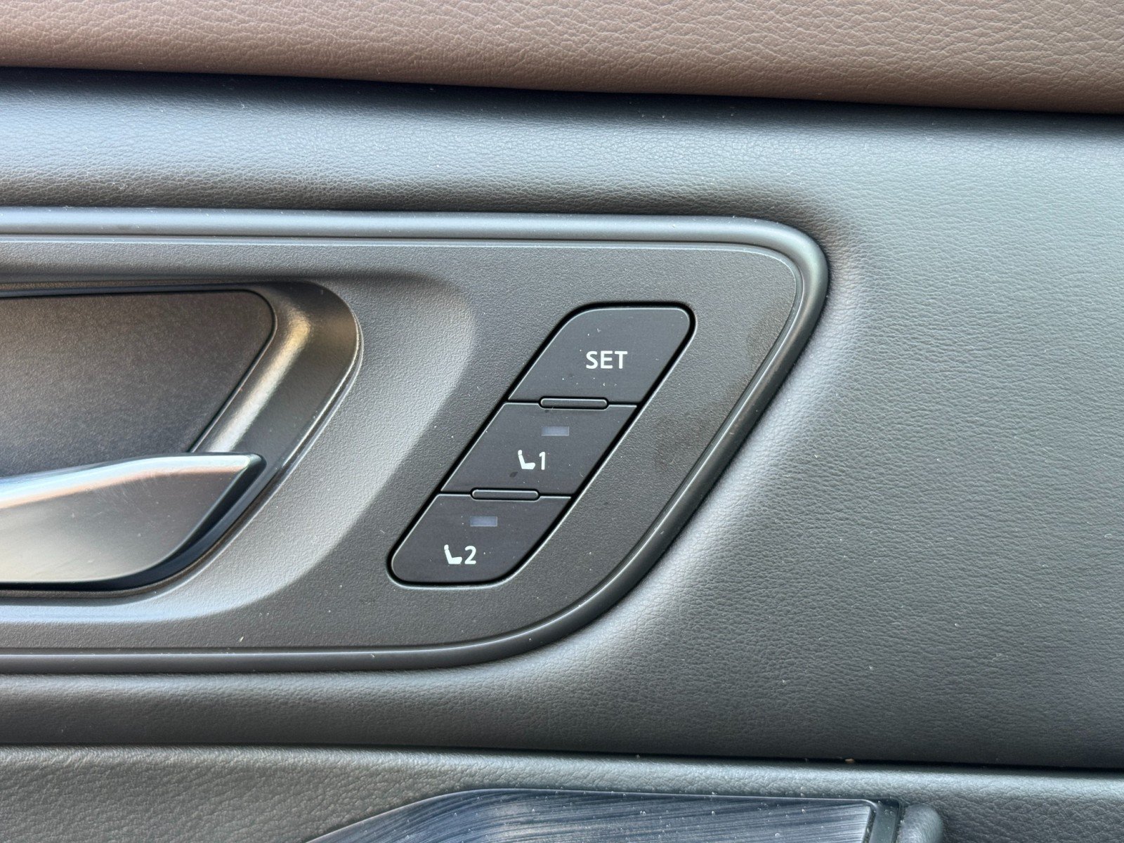Used 2022 Nissan Rogue SL FWD image 17