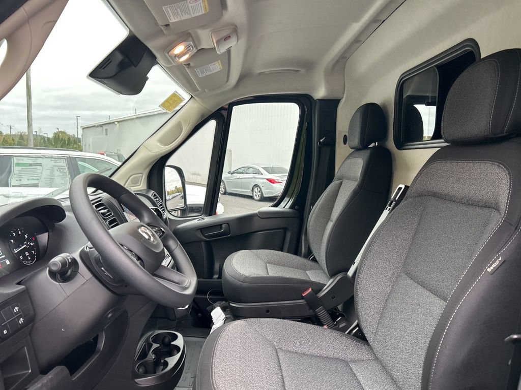 New 2026 RAM ProMaster 2500 w/ Convenience Group FWD image 39