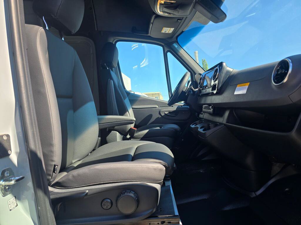 New 2026 Mercedes-Benz Sprinter 2500 image 25