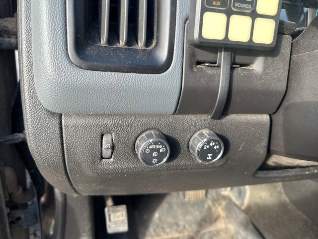 Used 2015 Chevrolet Colorado Z71 image 12