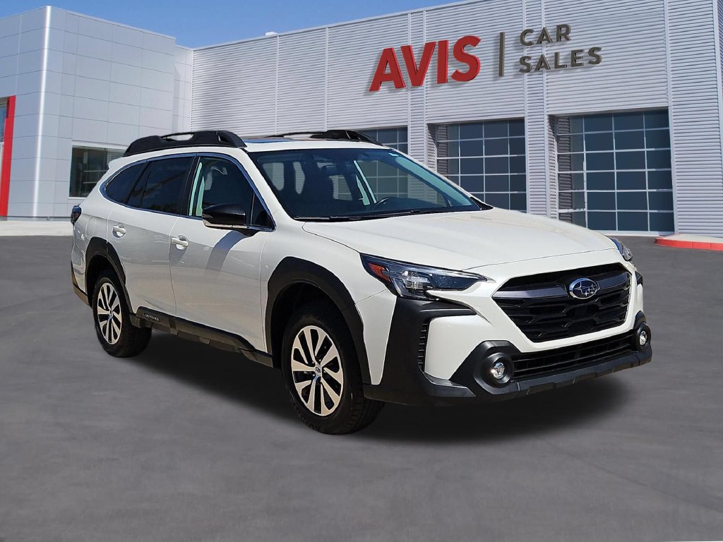 Used 2025 Subaru Outback Premium AWD/4WD image 3