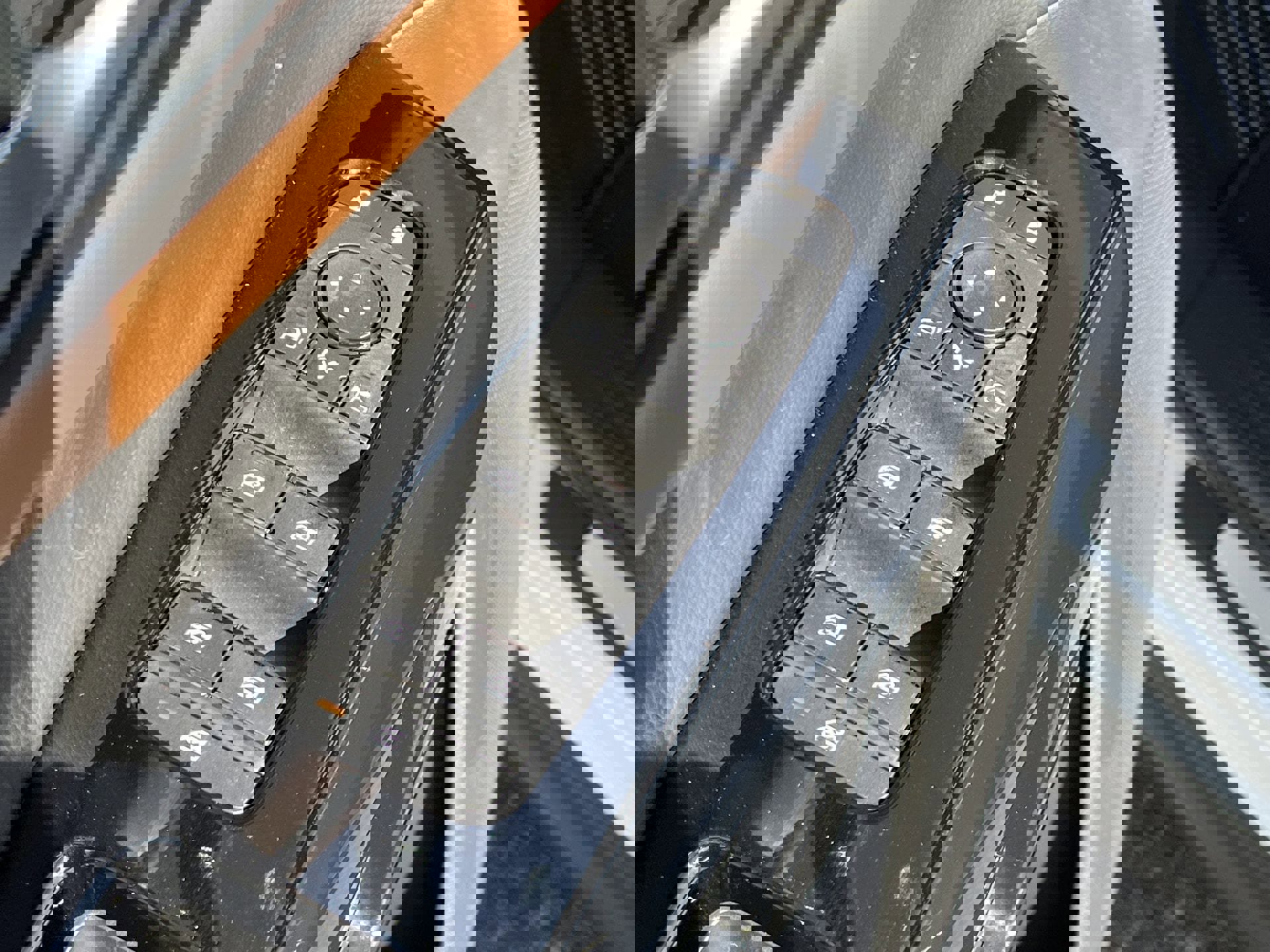 New 2026 Nissan Pathfinder Platinum image 18