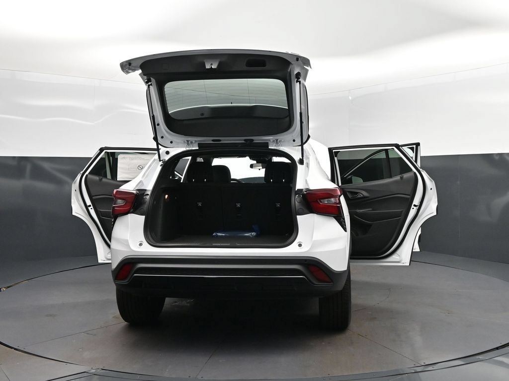 New 2026 Chevrolet Trax RS w/ Sunroof Package FWD image 51