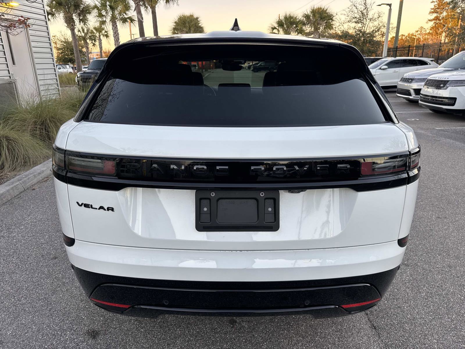 Used 2024 Land Rover Range Rover Velar Dynamic SE image 7