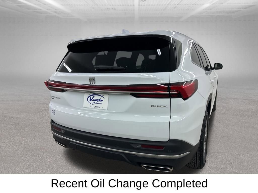 Used 2025 Buick Enclave Preferred image 12