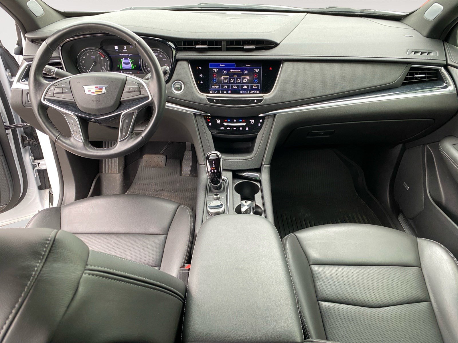 Used 2024 Cadillac XT5 Premium Luxury w/ Technology Package FWD image 12