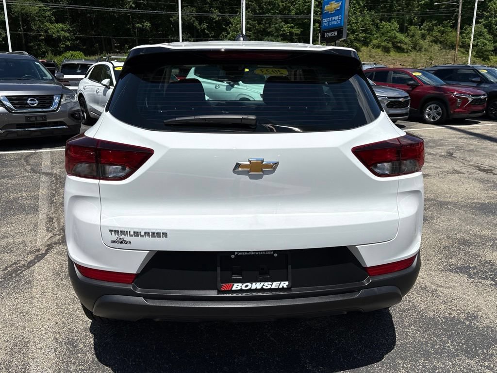 Certified 2023 Chevrolet TrailBlazer LS FWD image 4