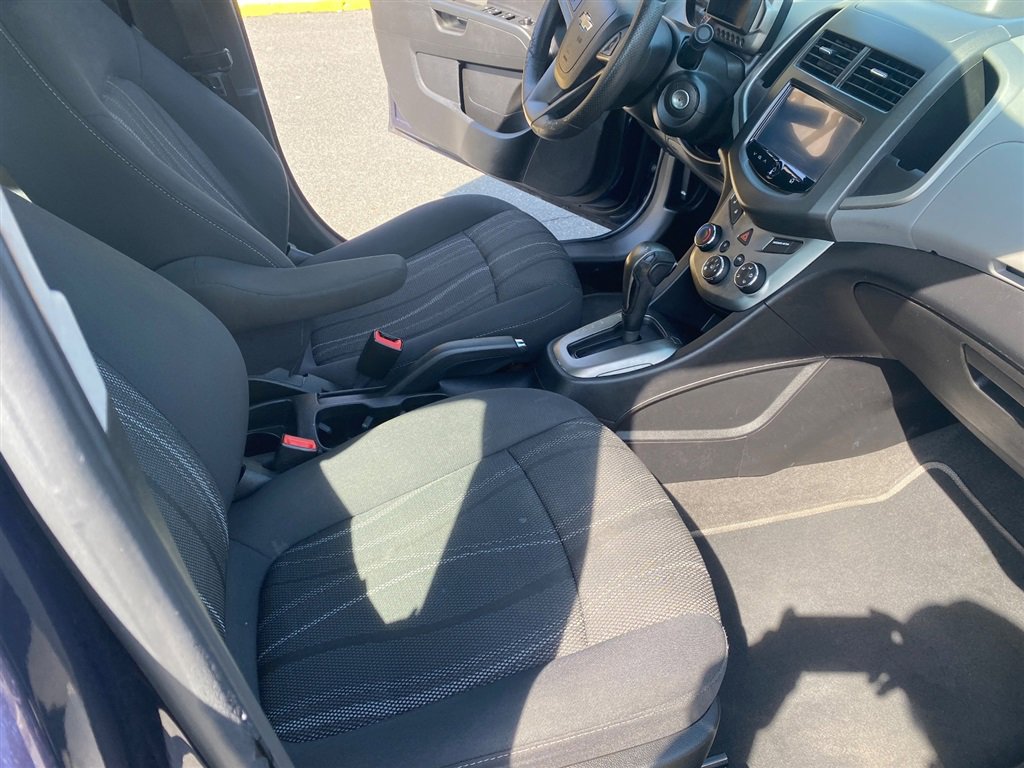 Used 2016 Chevrolet Sonic LT FWD image 14