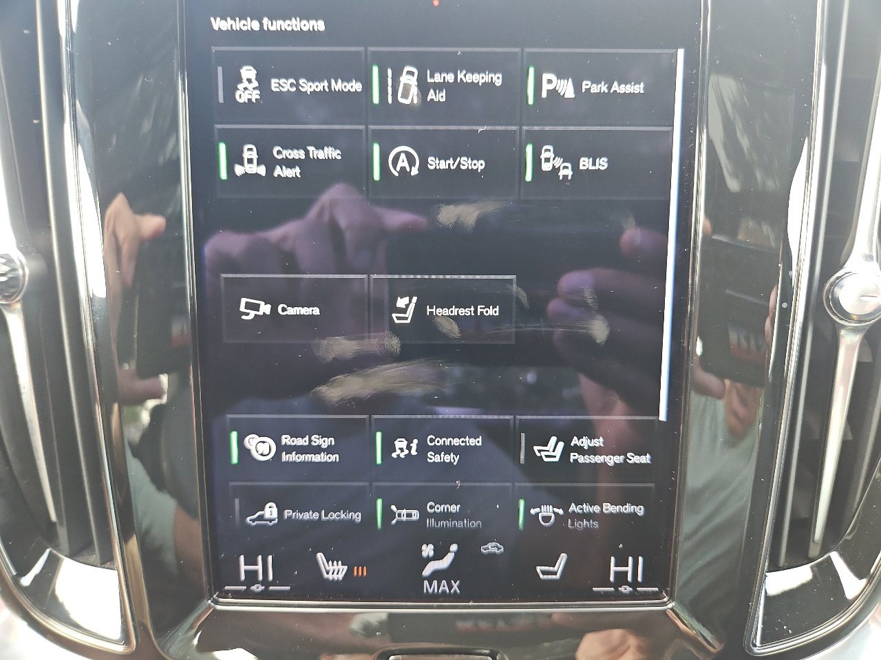 Used 2021 Volvo S60 T6 R-Design image 35