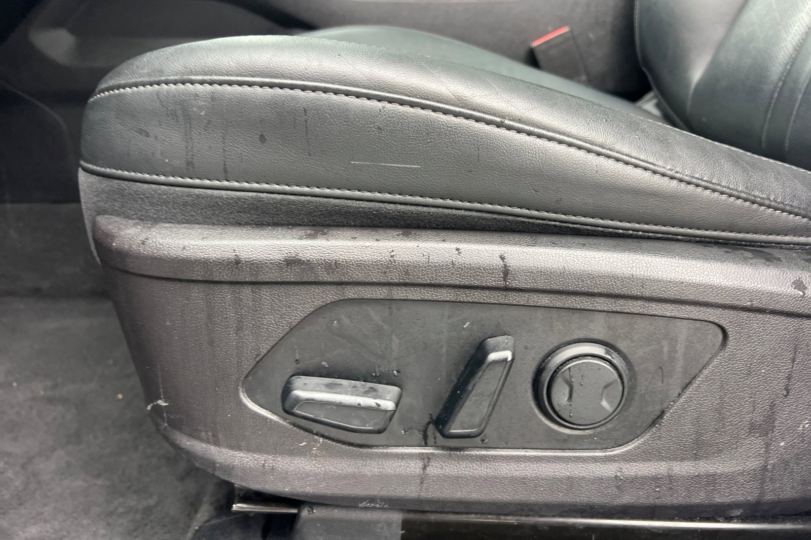 Used 2021 Kia Sorento EX w/ Panoramic Sunroof Package image 13