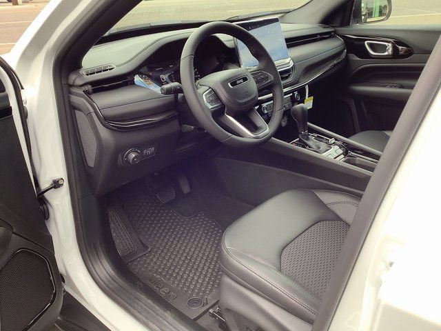 New 2026 Jeep Compass Latitude w/ Quick Order Package 29K AWD/4WD image 7