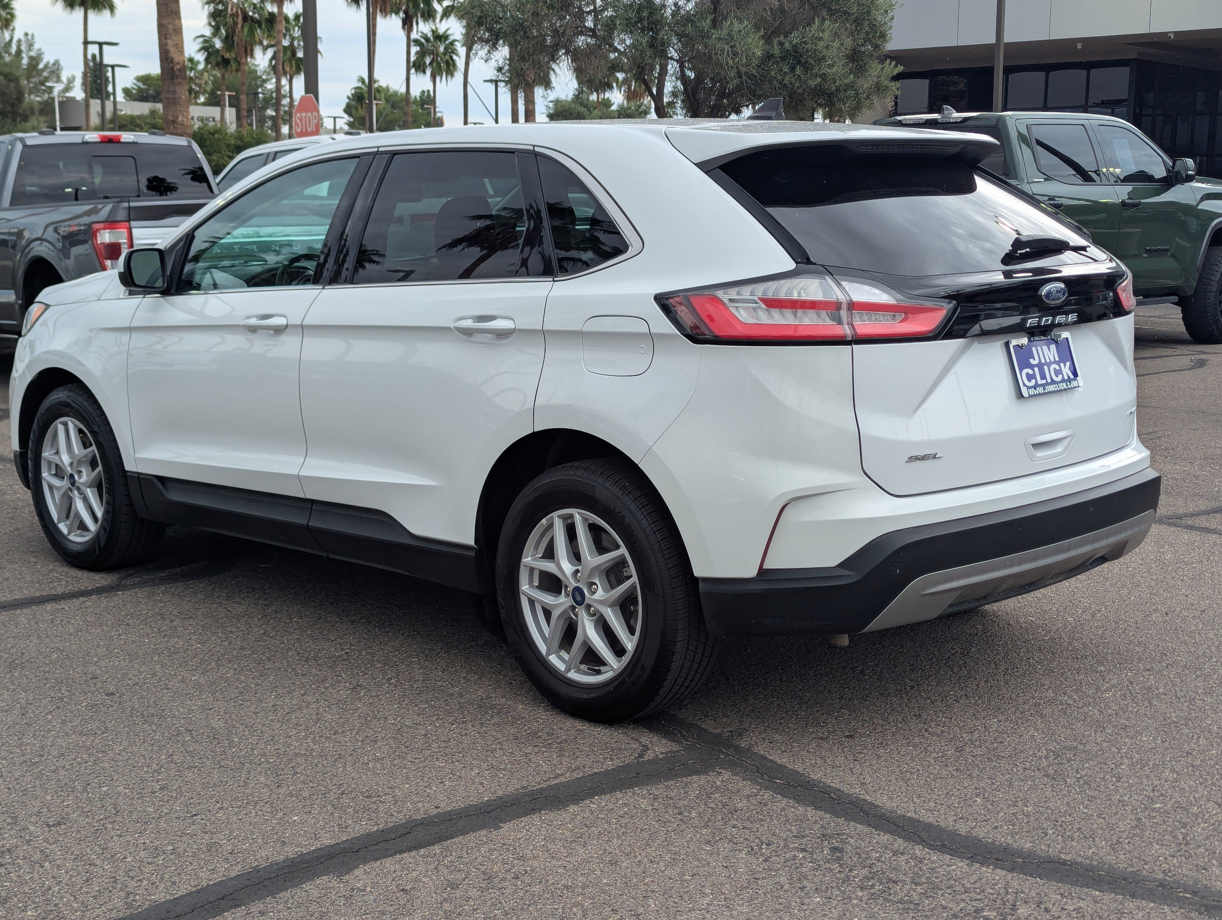 Used 2022 Ford Edge SEL image 4
