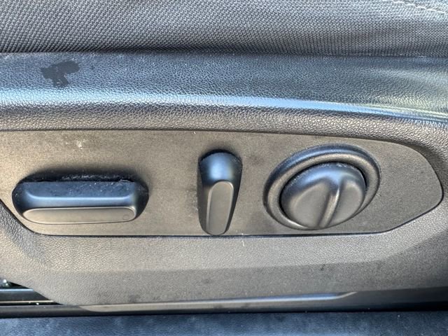 Used 2020 Chevrolet Silverado 1500 RST image 36