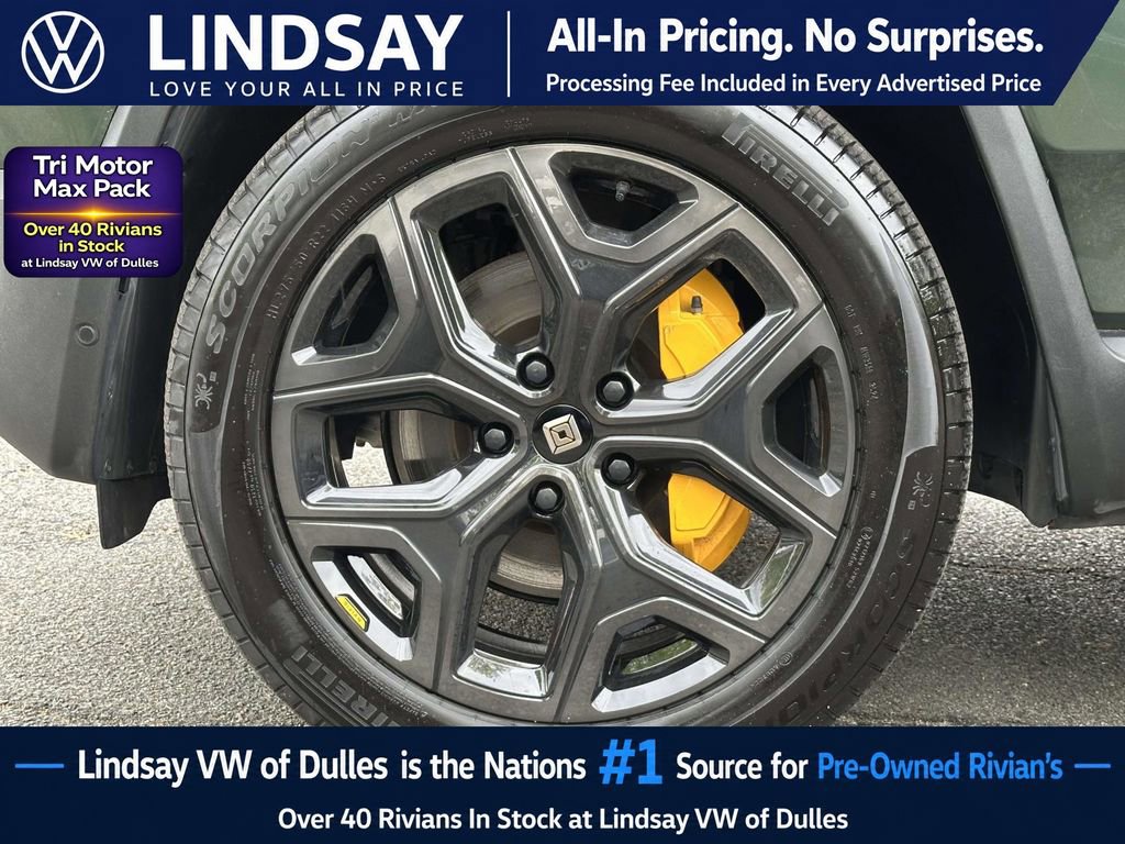 Used 2025 Rivian R1S Premium AWD/4WD image 8