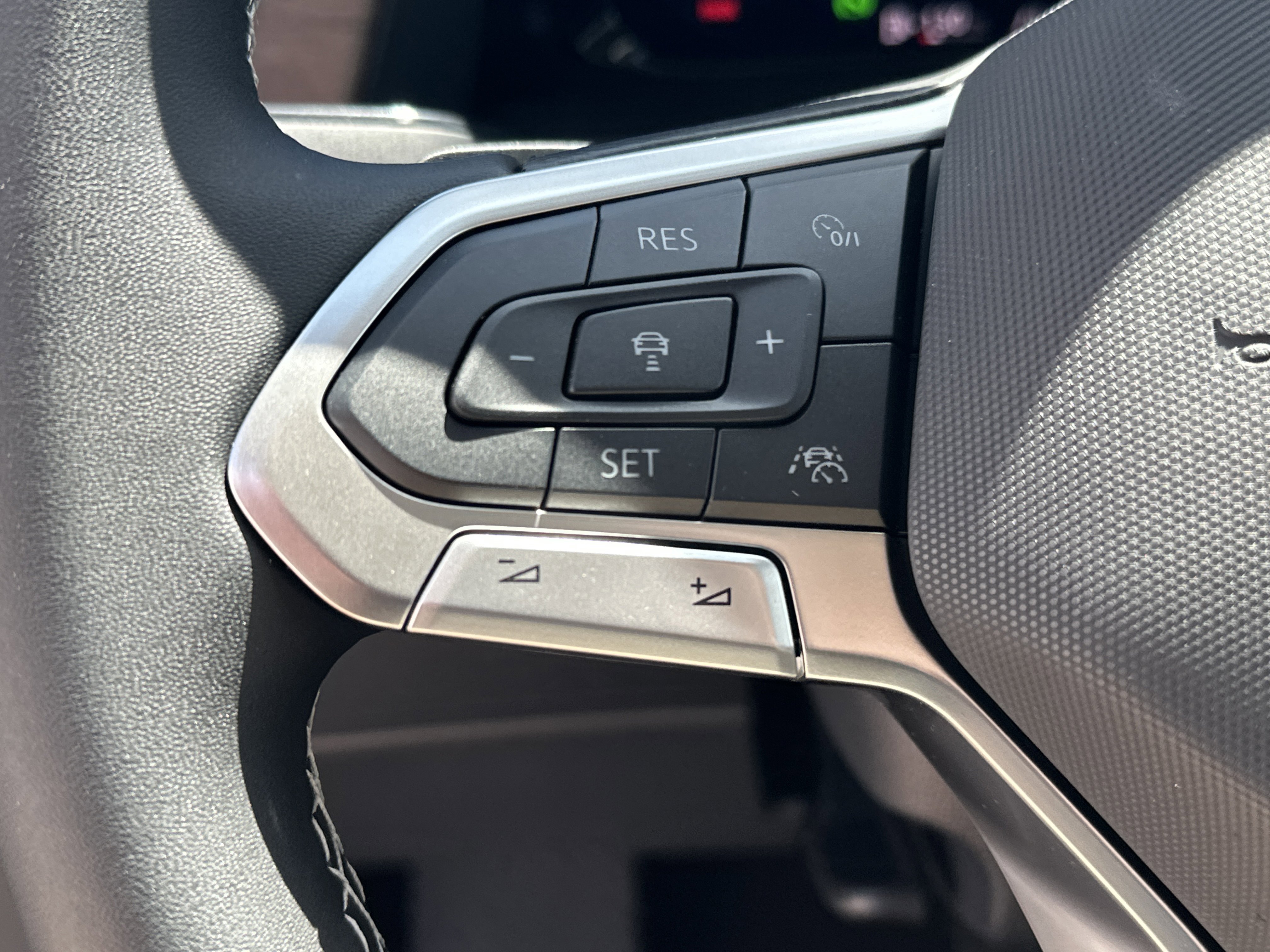 New 2026 Volkswagen Atlas SE image 20