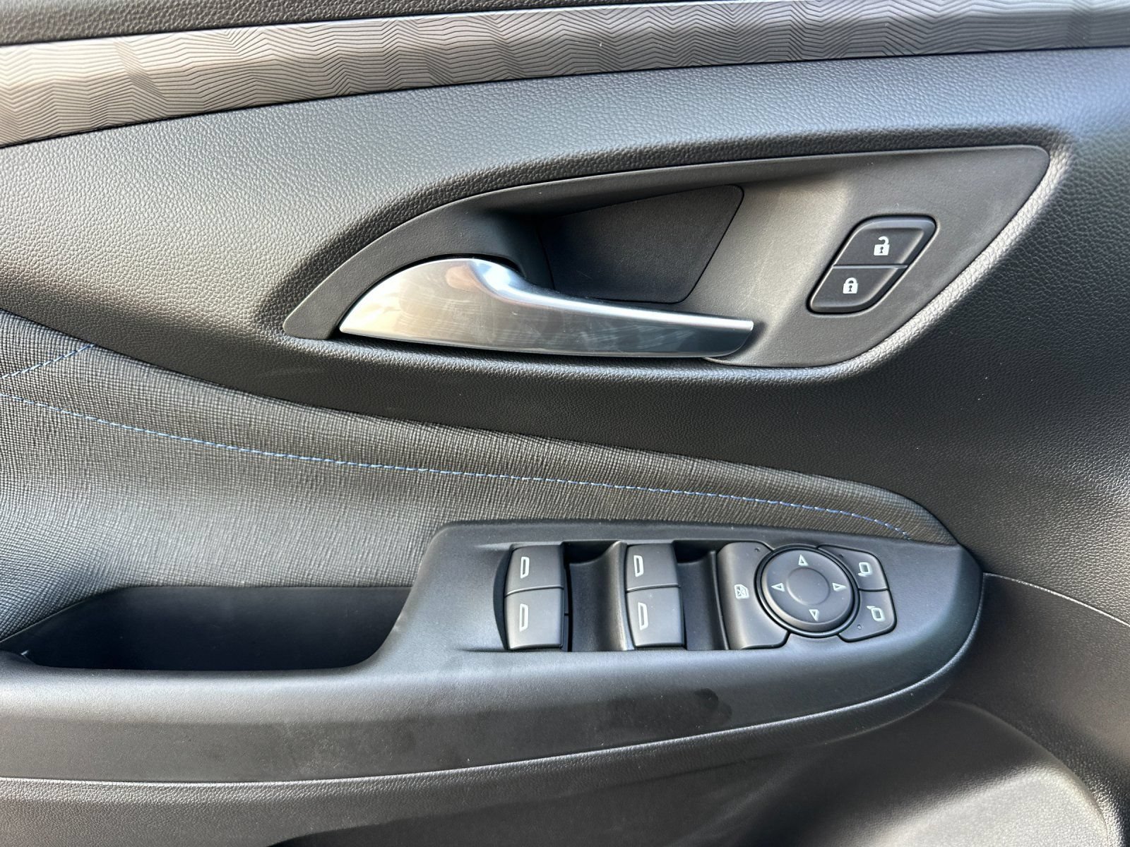 New 2026 Buick Envista Sport Touring w/ Convenience I Package FWD image 11