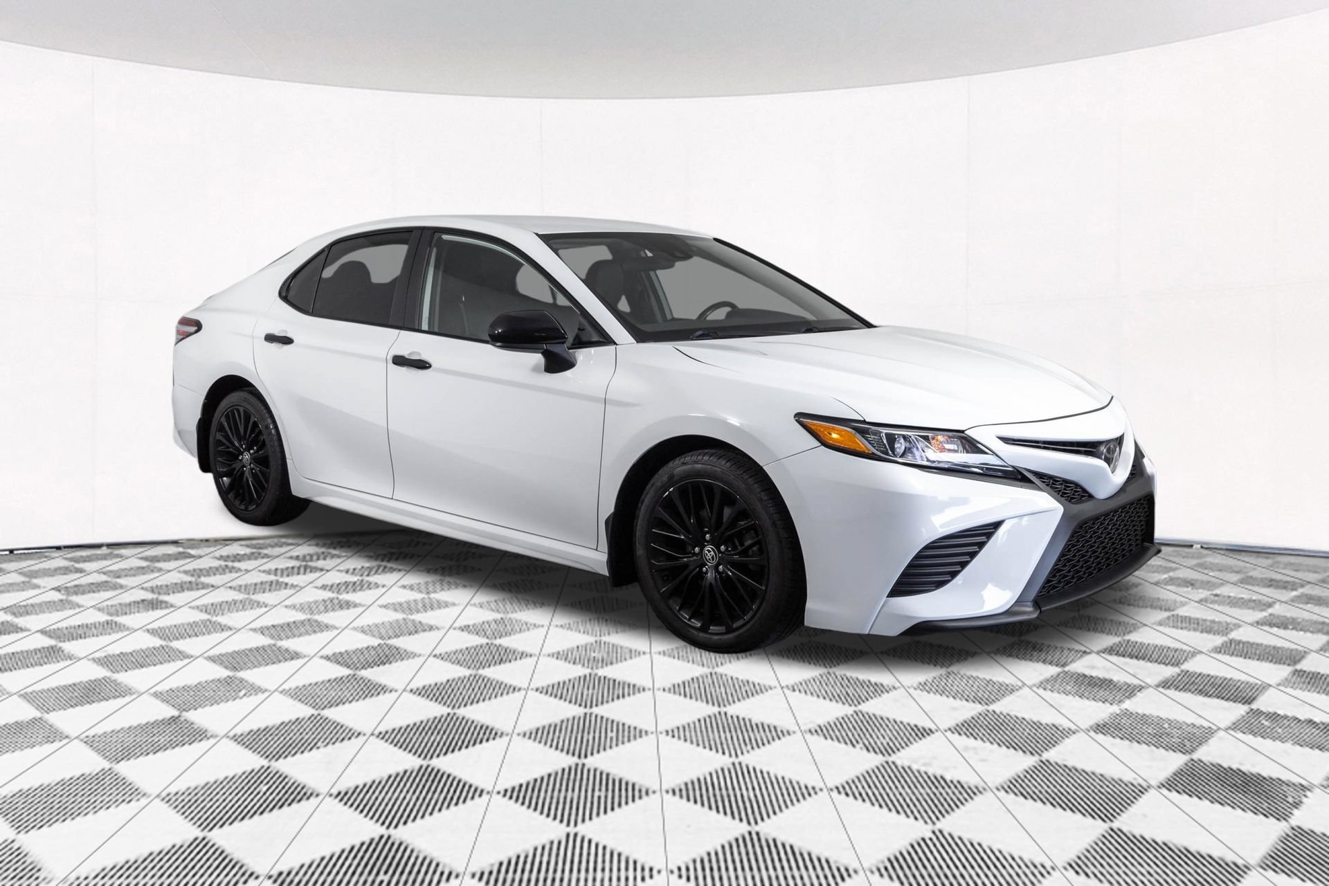 Used 2020 Toyota Camry SE AWD/4WD image 22