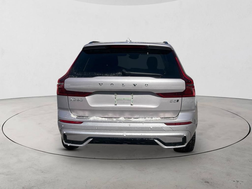 New 2026 Volvo XC60 B5 Plus w/ Protection Package Premier AWD/4WD image 4