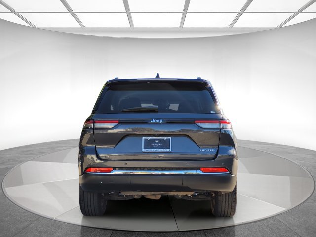 Used 2022 Jeep Grand Cherokee Limited RWD image 5