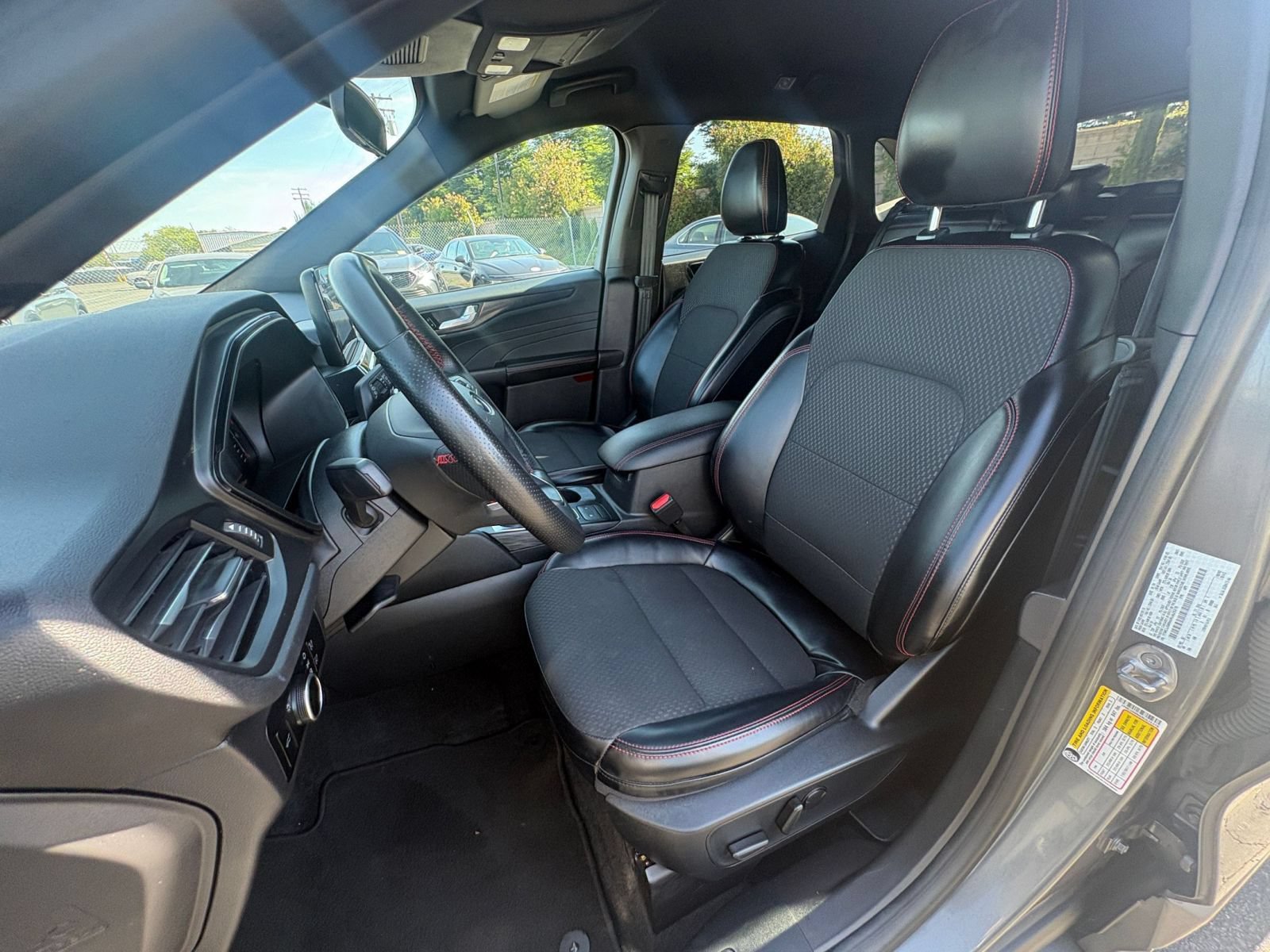 Used 2024 Ford Escape ST-Line AWD/4WD image 38