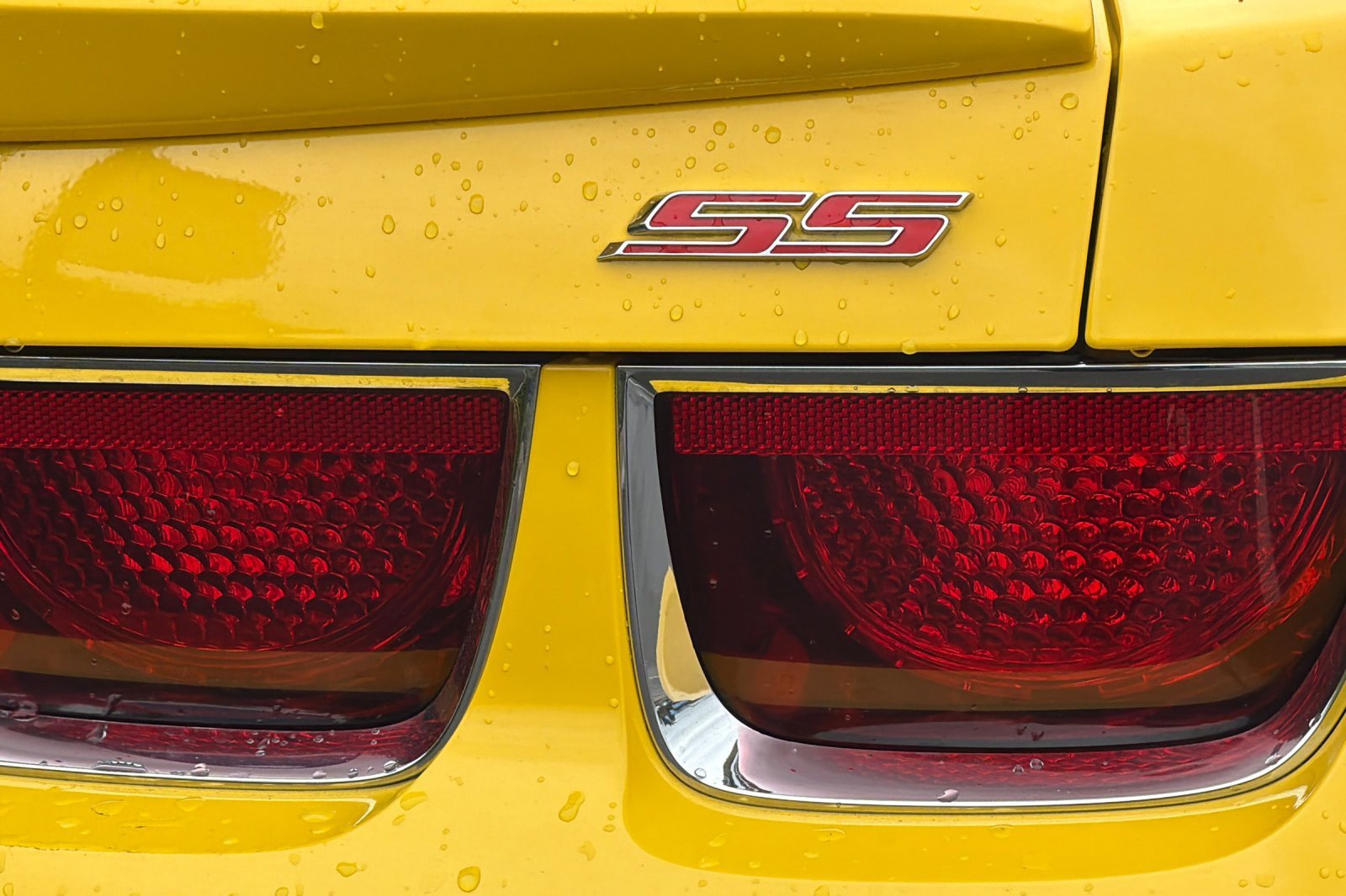 Used 2010 Chevrolet Camaro SS w/ RS Package image 24