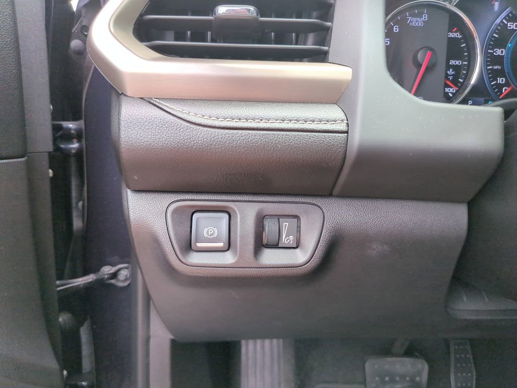Used 2018 GMC Acadia Denali w/ Technology Package FWD image 24