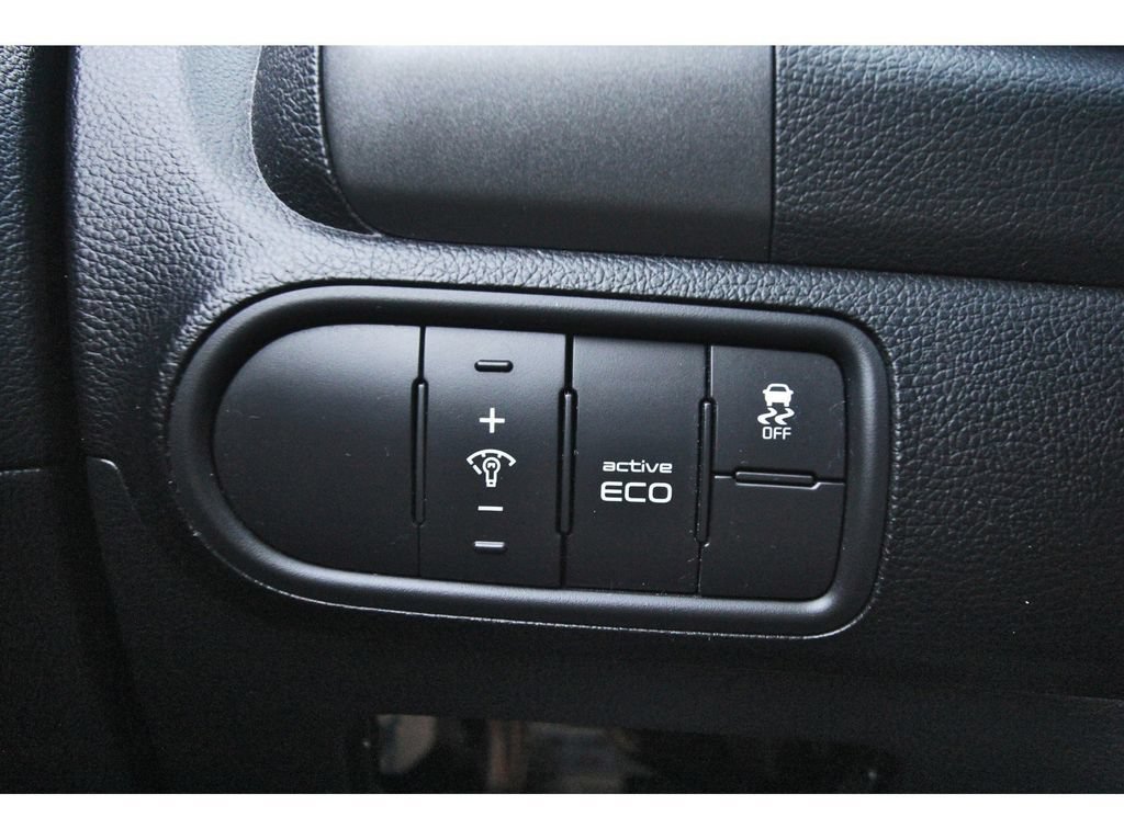 Used 2016 Kia Forte LX FWD image 19