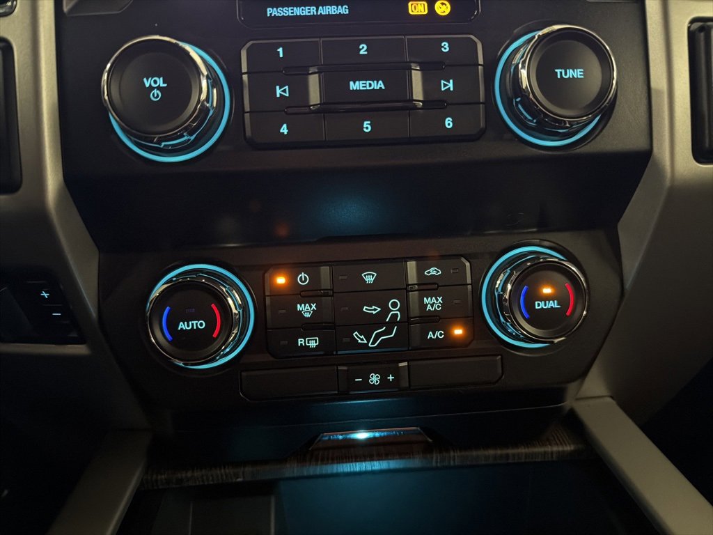 Used 2021 Ford F250 Lariat image 16