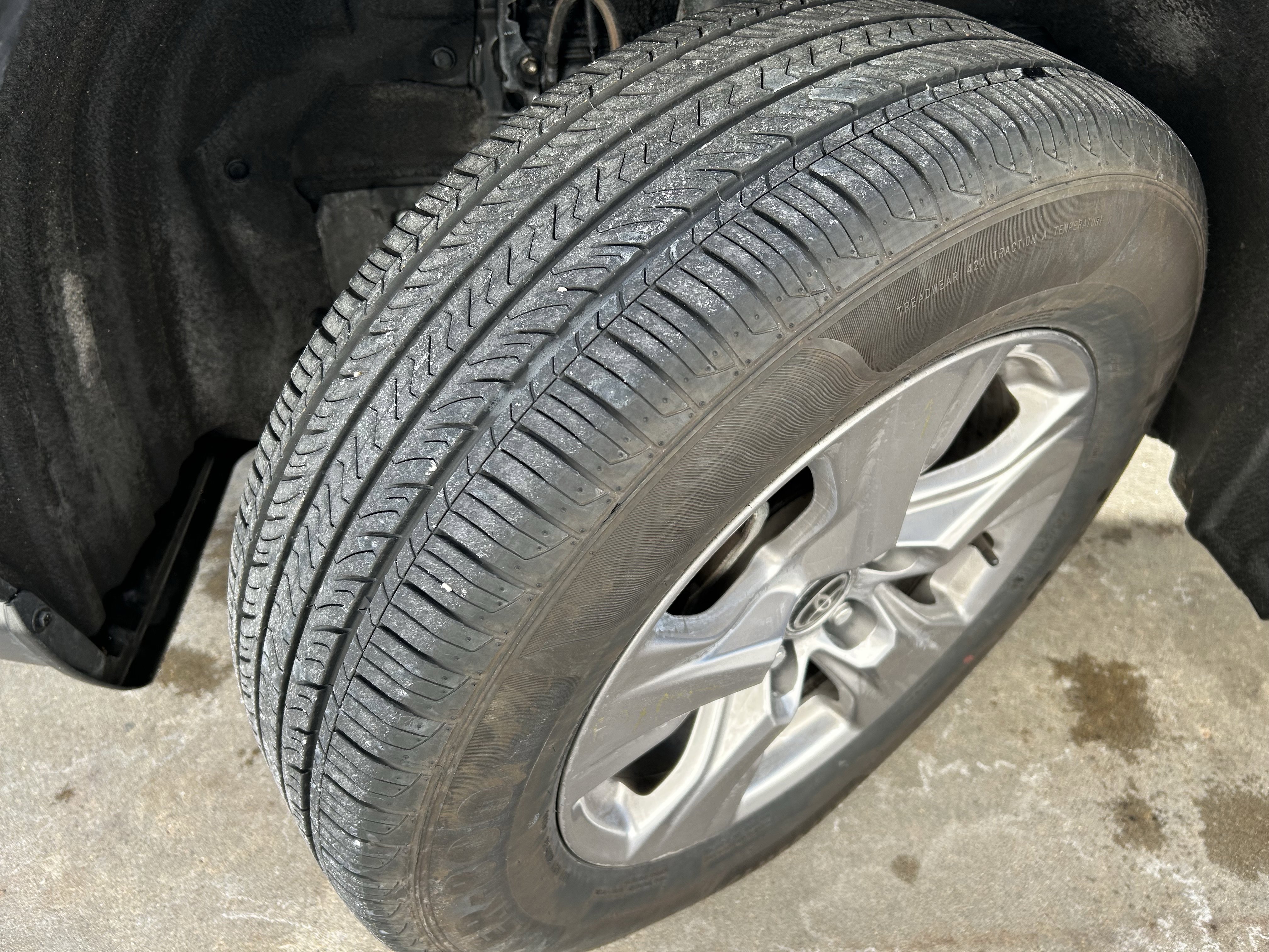 Certified 2024 Toyota RAV4 XLE FWD image 10