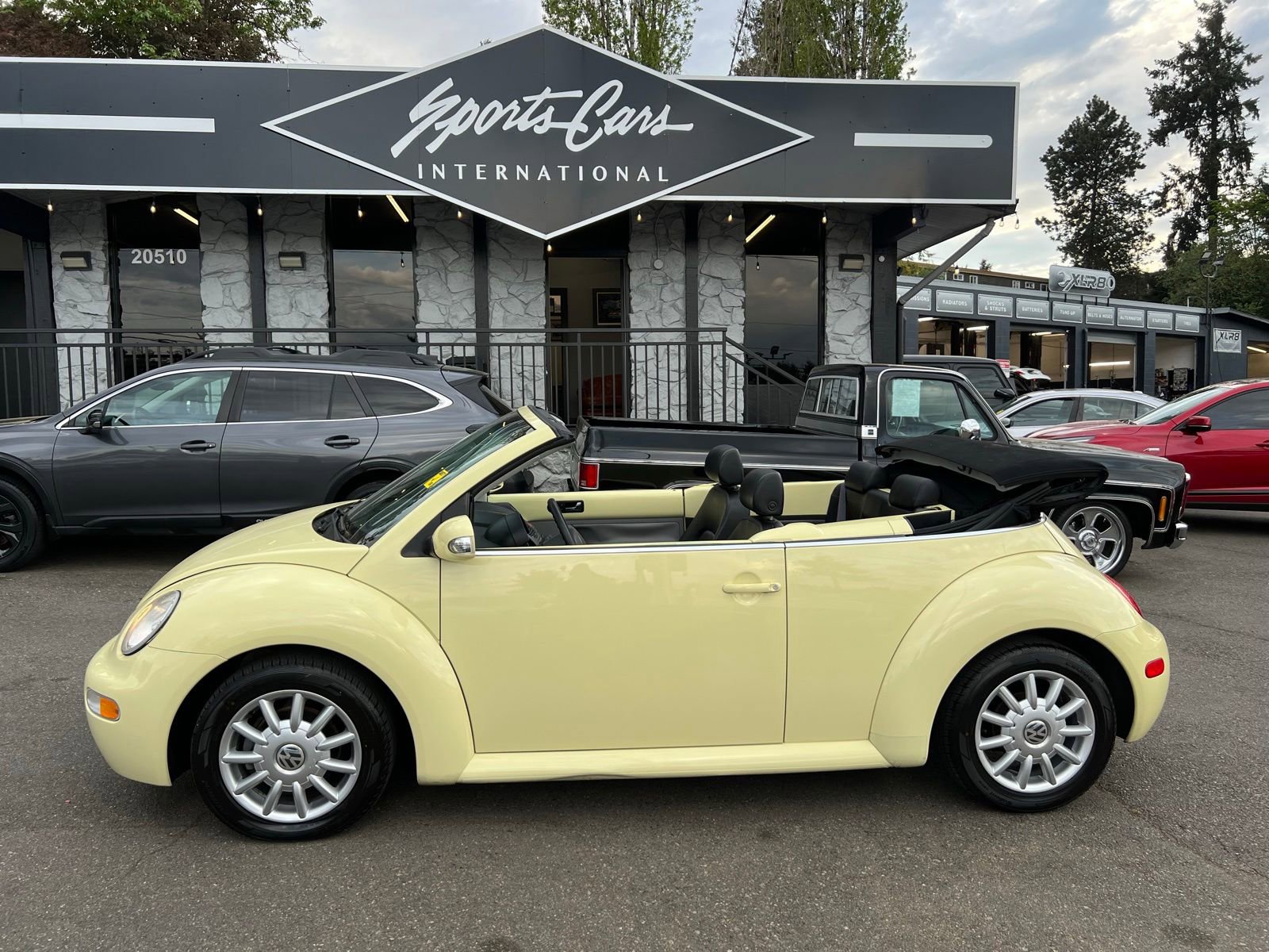 Used 2005 Volkswagen Beetle GLS FWD image 2