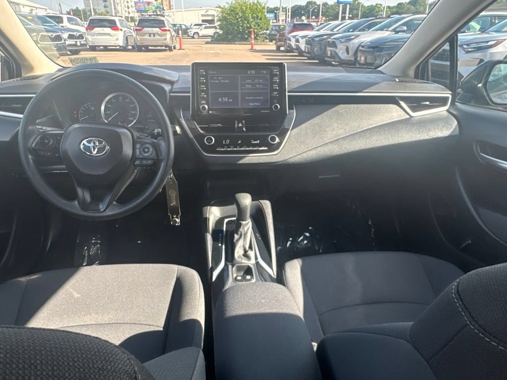 Used 2021 Toyota Corolla LE FWD image 24