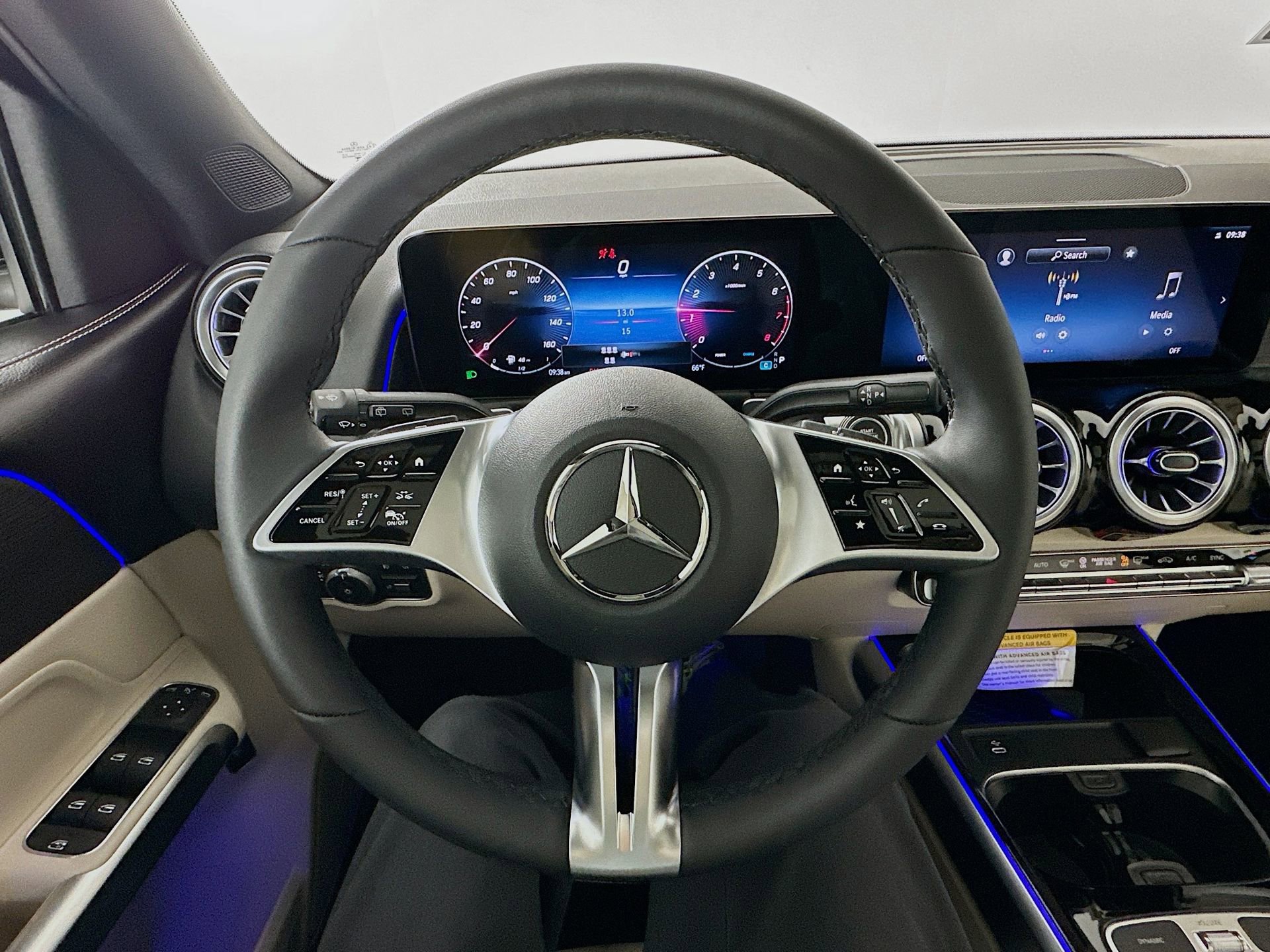 New 2026 Mercedes-Benz GLB 250 image 12