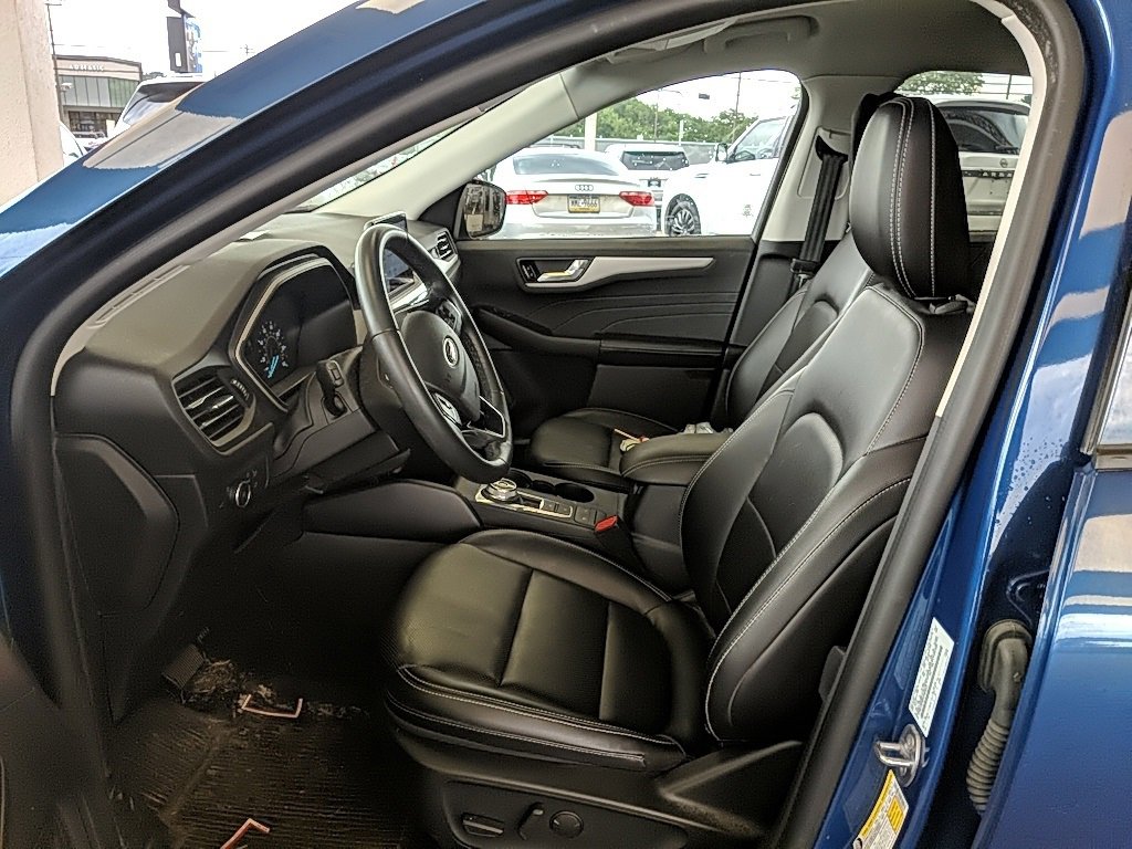 Used 2022 Ford Escape SEL image 9