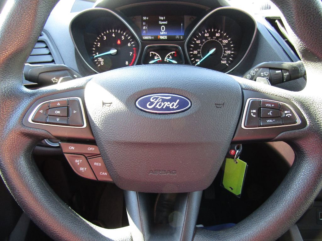 Used 2017 Ford Escape SE image 18