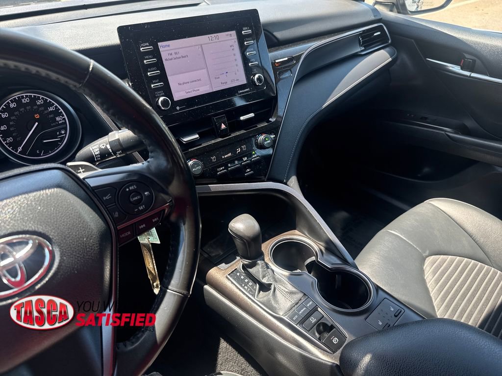 Used 2024 Toyota Camry SE w/ Cold Weather Package AWD/4WD image 19