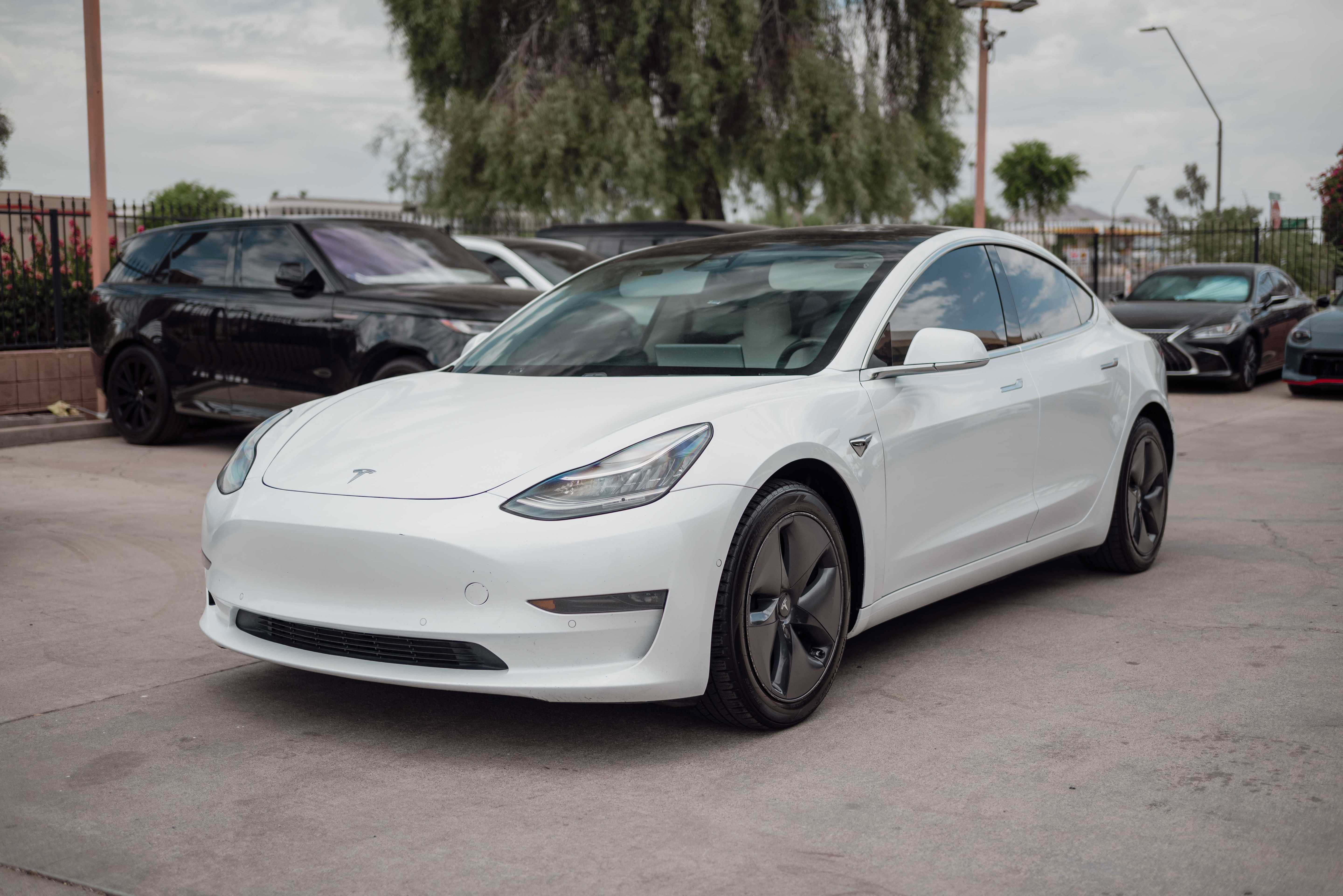 Used 2019 Tesla Model 3 Long Range AWD/4WD image 1