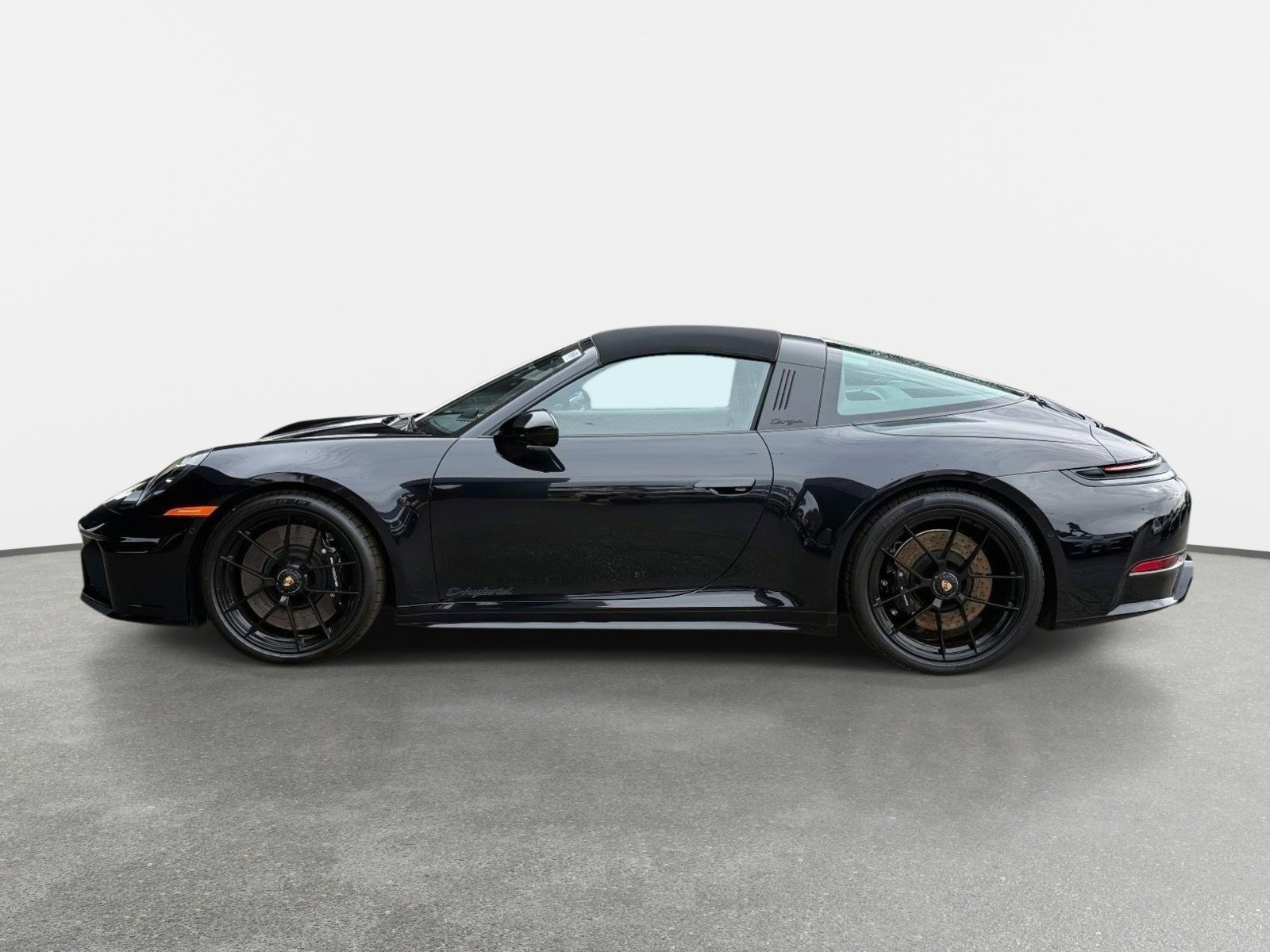 Used 2026 Porsche 911 Targa 4 GTS AWD/4WD image 6