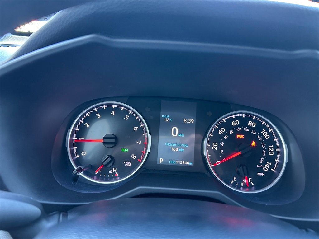 Used 2021 Toyota RAV4 XLE image 26