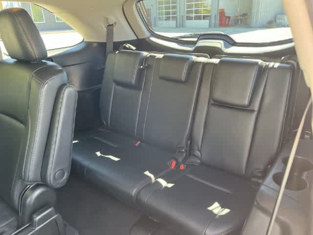 Used 2019 Toyota Highlander XLE w/ Protection Package #3 AWD/4WD image 35