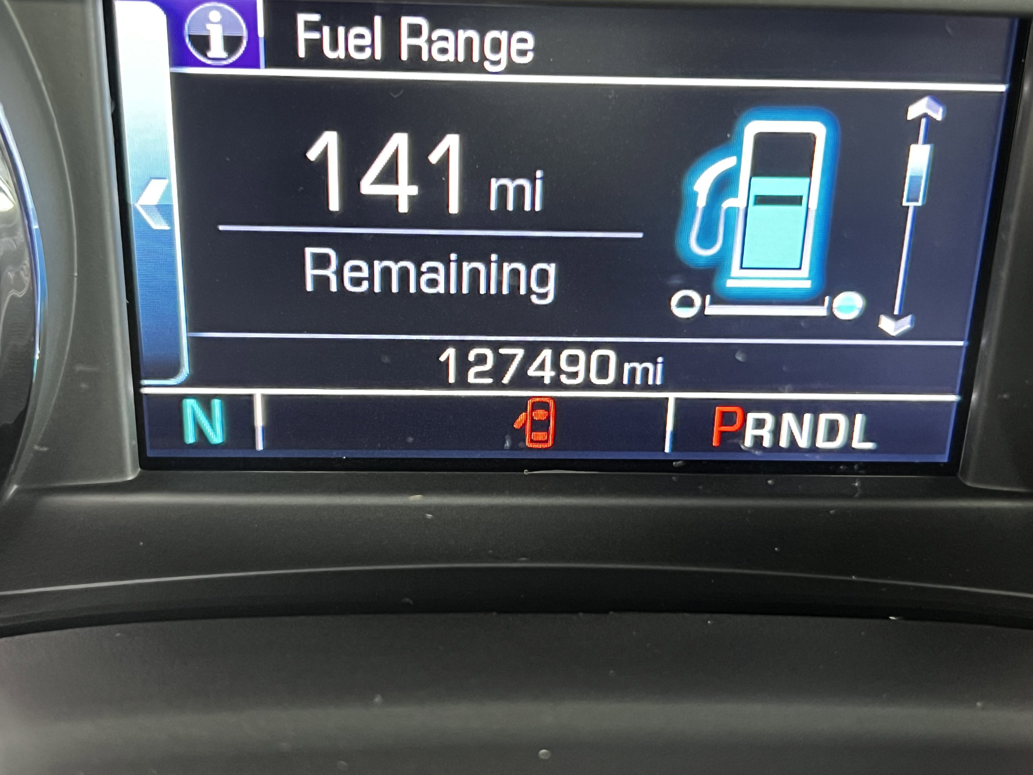 Used 2018 Chevrolet Suburban LT image 21