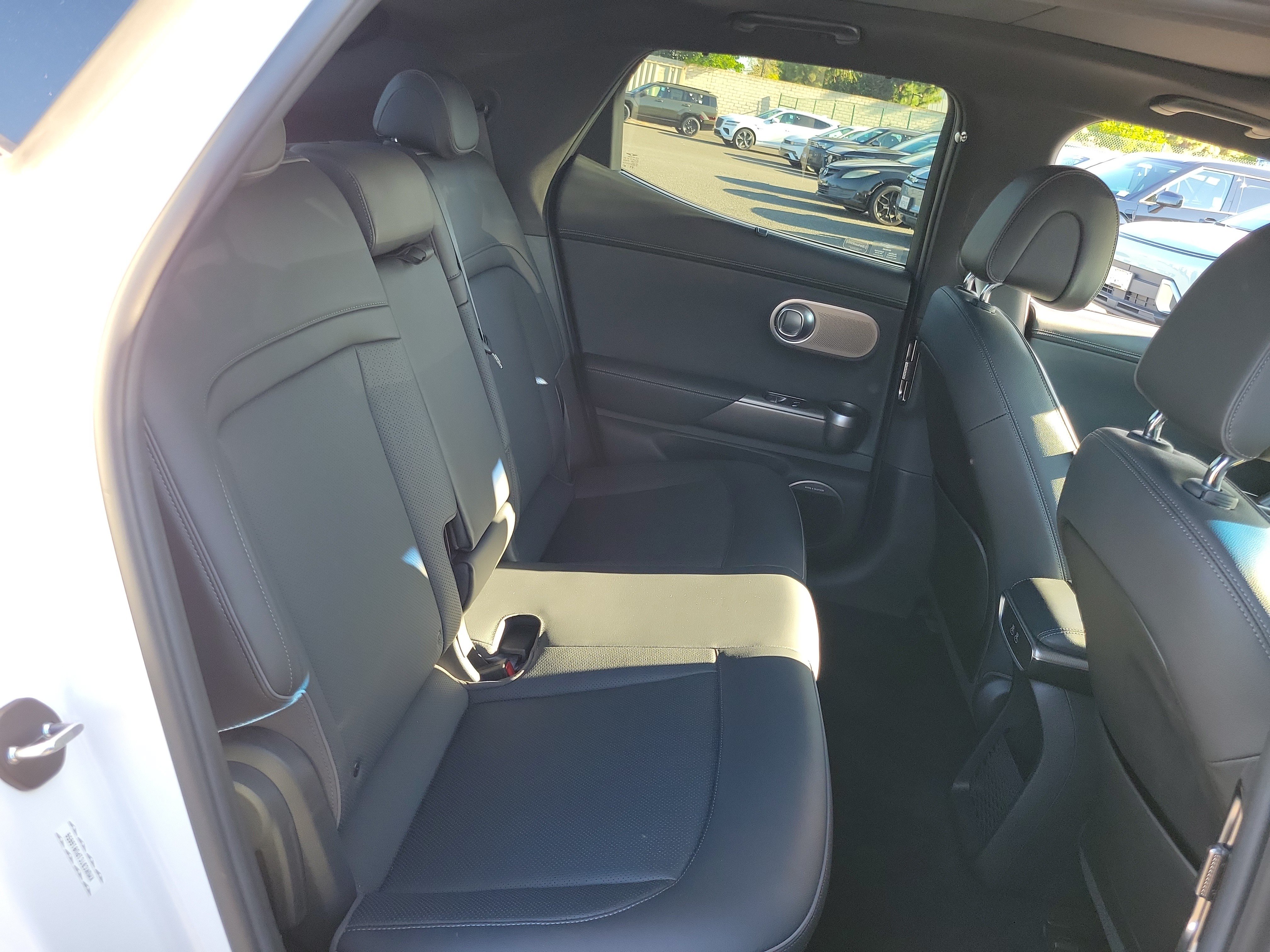 Certified 2023 Genesis GV60 Advanced AWD/4WD image 27