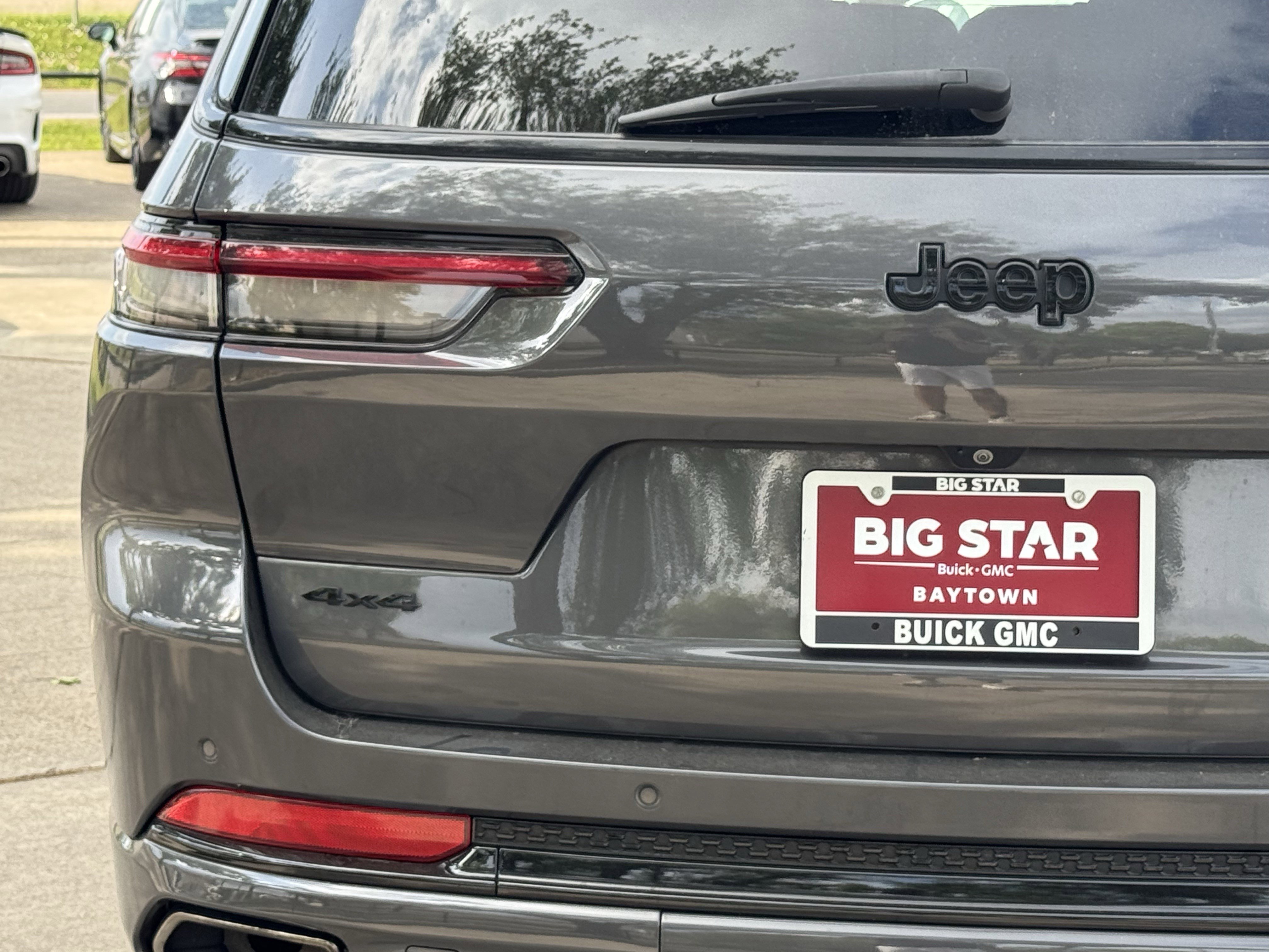 Used 2024 Jeep Grand Cherokee L Summit w/ High Altitude Package image 11