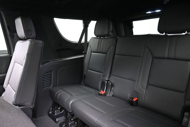 Used 2025 Chevrolet Suburban RST w/ Comfort Package AWD/4WD image 22