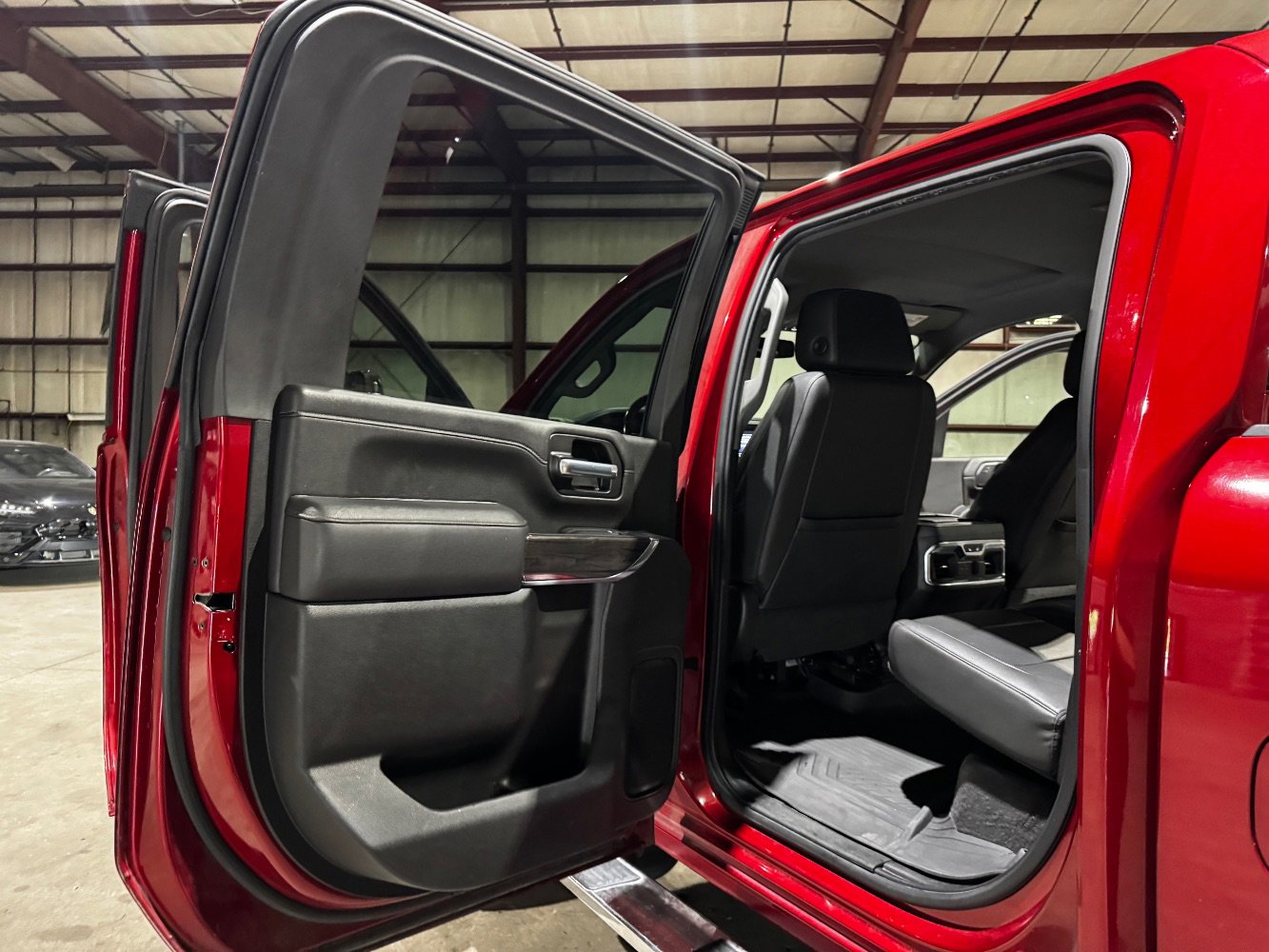 Used 2021 Chevrolet Silverado 2500 LTZ image 16