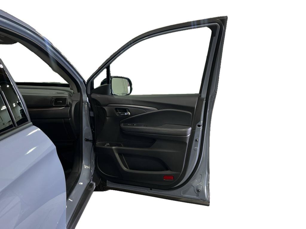 Used 2023 Honda Ridgeline Sport image 20
